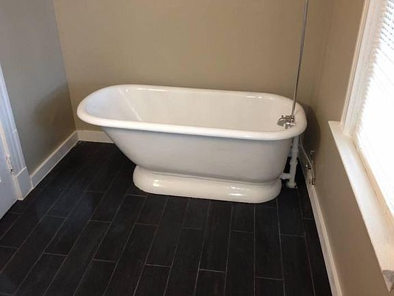 Clawfoot Tub and tile