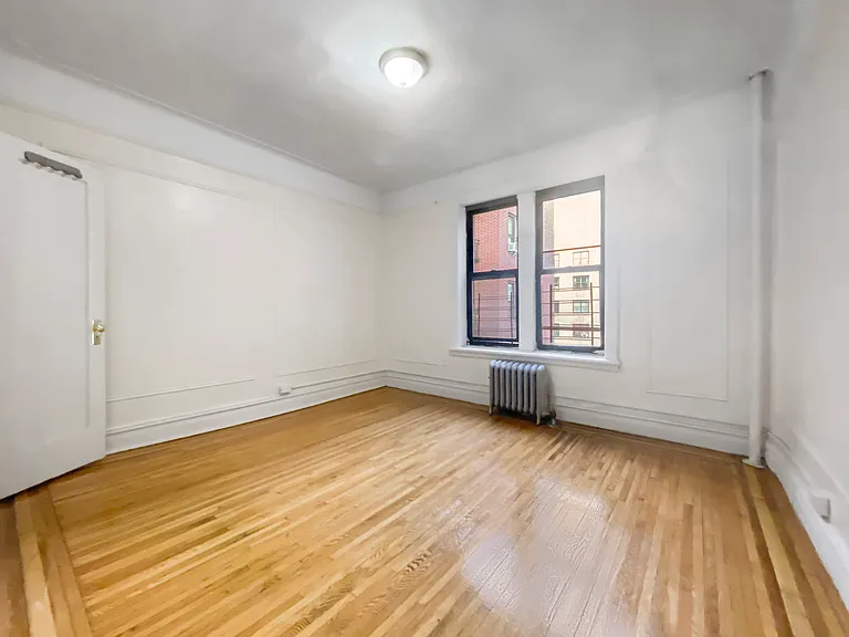555 Fort Washington Ave #2EE — Photo 7