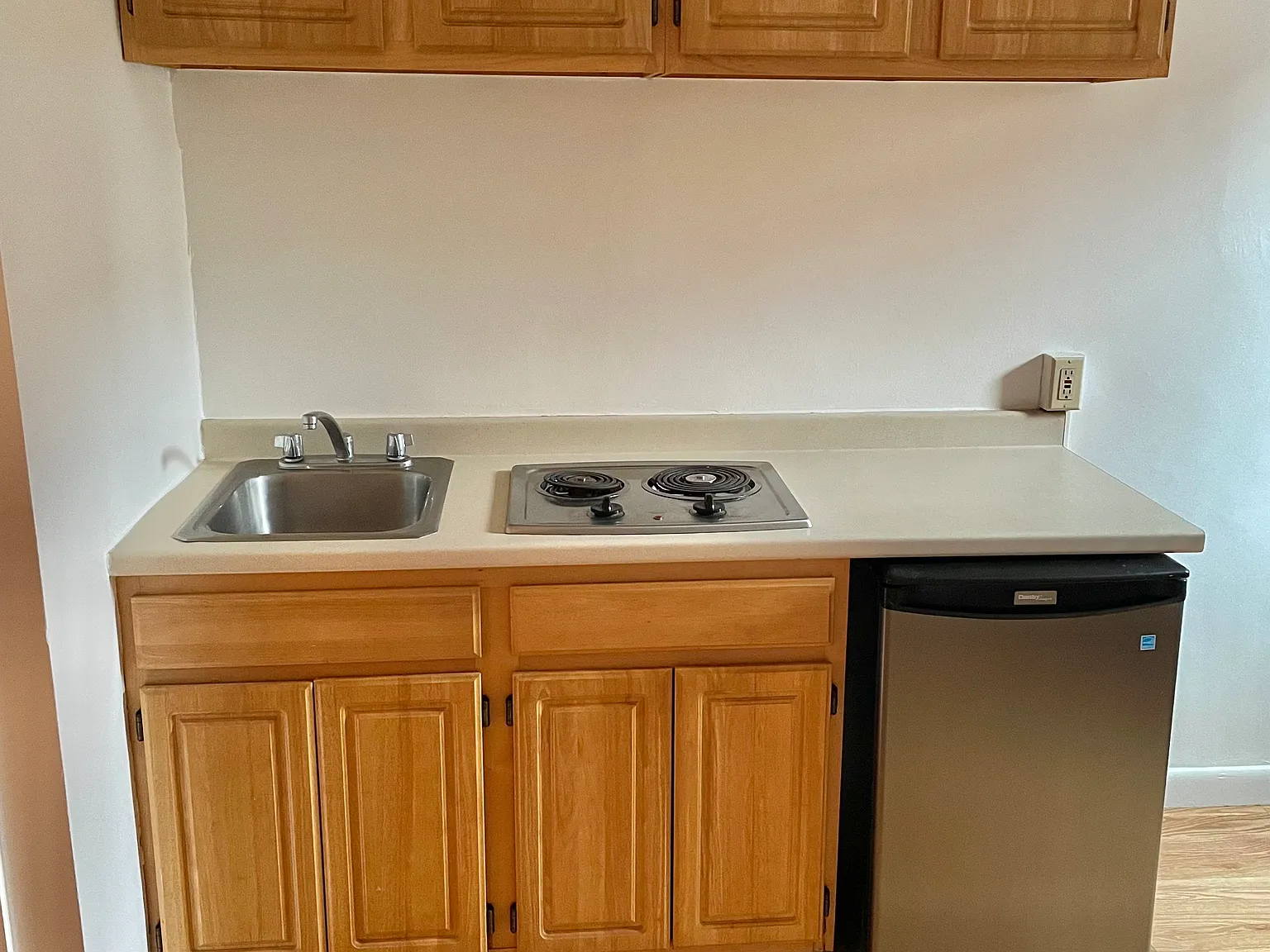 Studio, $2,095 — Photo 3