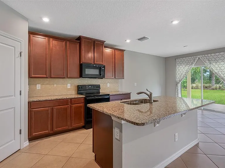 11234 High Noon Trl — Photo 20