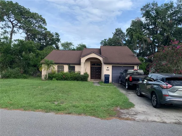 8315 N Temple Pl, Tampa, FL 33617