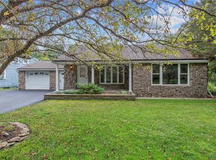 215 Gulf Rd, Camillus, NY 13031