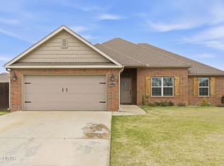 2230 Hunter Dr, Pea Ridge, AR 72751