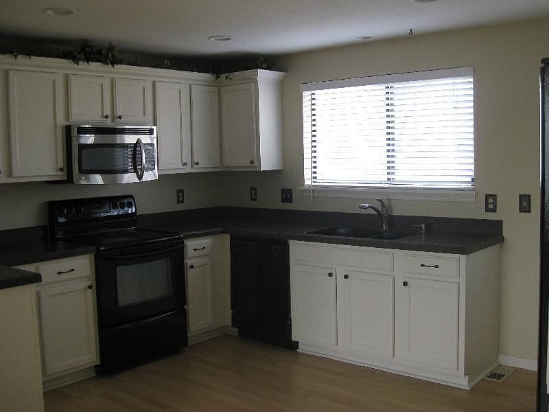 2nd image of 3039 N Rushwood Ct