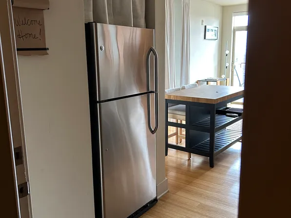 5650 24th Ave NW Unit 601, Seattle, WA 98107