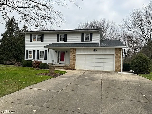 873 Wisteria Dr photo 1