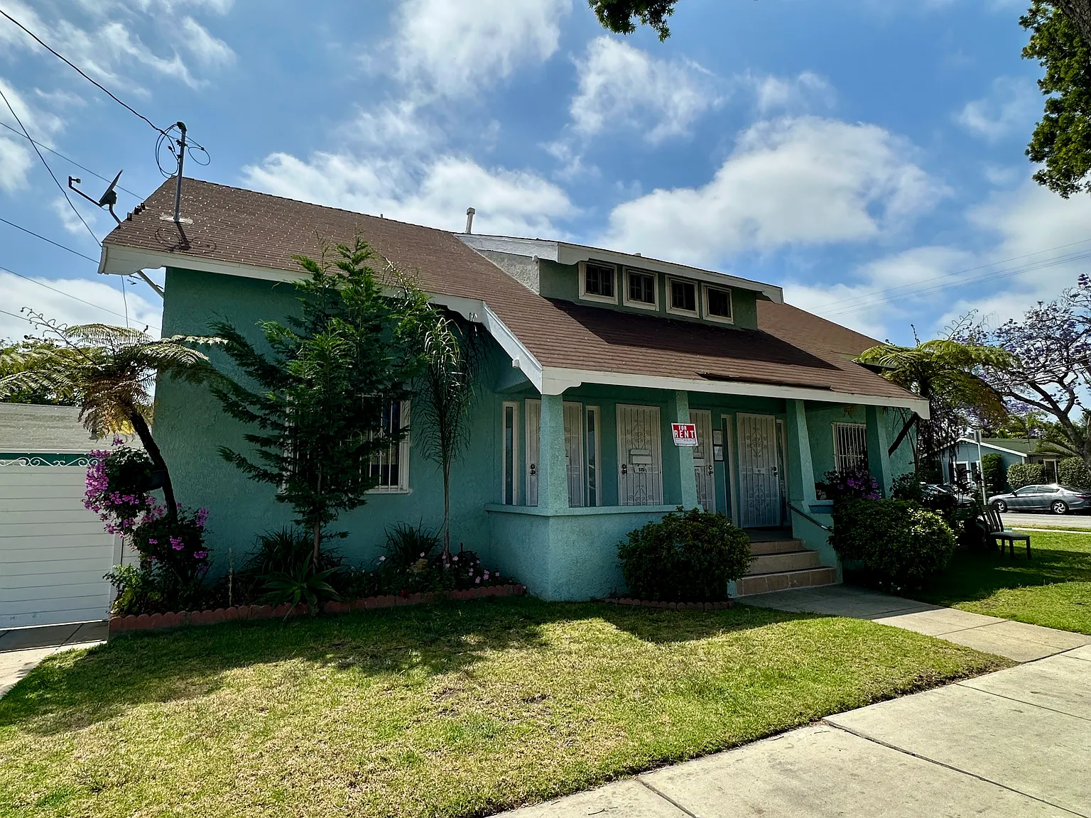1 bed, 700 sqft, $1,700 — Photo 2