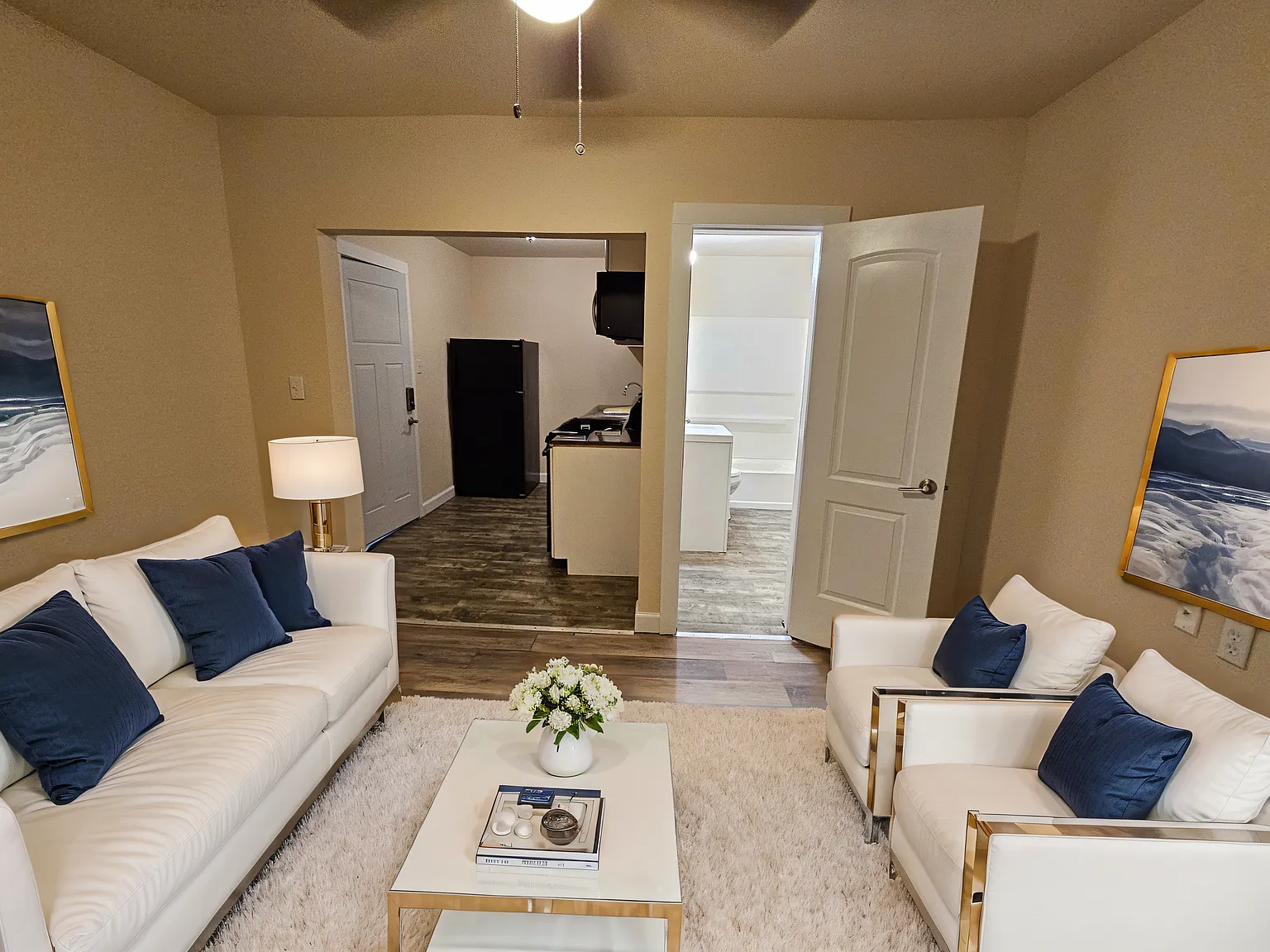 Studio, $760 — Photo 1