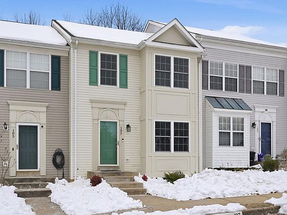2nd image of 107 Sterling Ct