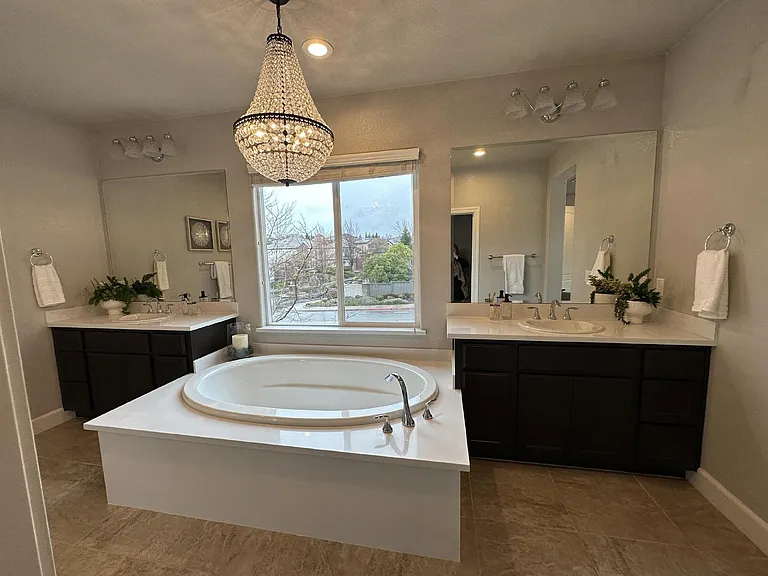 5049 Verona Dr — Photo 21