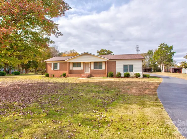 4100 Shenandoah Dr SW, Concord, NC 28027