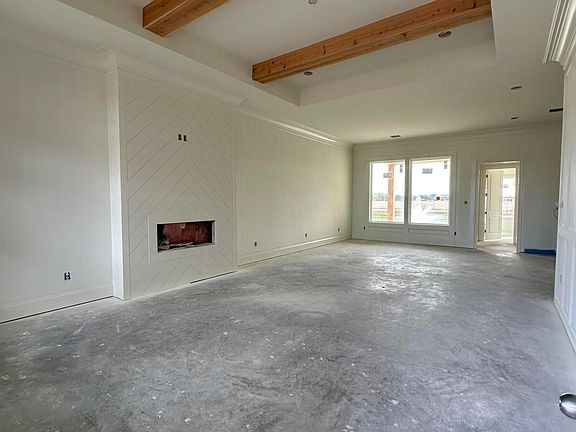4th image of 200 Sandy Bay Dr