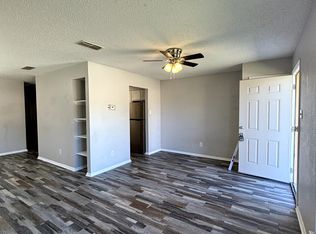 425 SW Thomas St APT A, Burleson, TX 76028