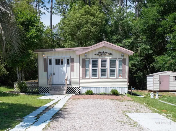 325 Buena Vista Dr, Lillian, AL 36549