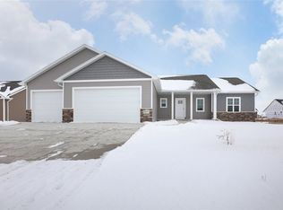 N9376 Rosella Dr, Appleton, WI 54915