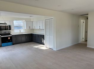 15 E Dartmouth Rd, Pennsville, NJ 08070