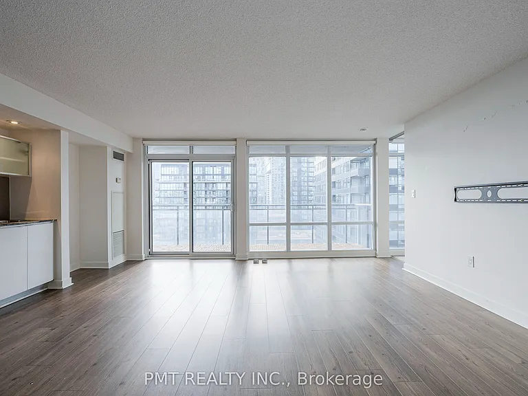 4K Spadina Ave #1721 — Photo 8