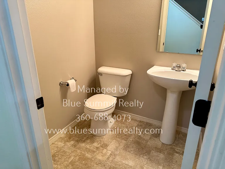 4335 Crestone St NE — Photo 6