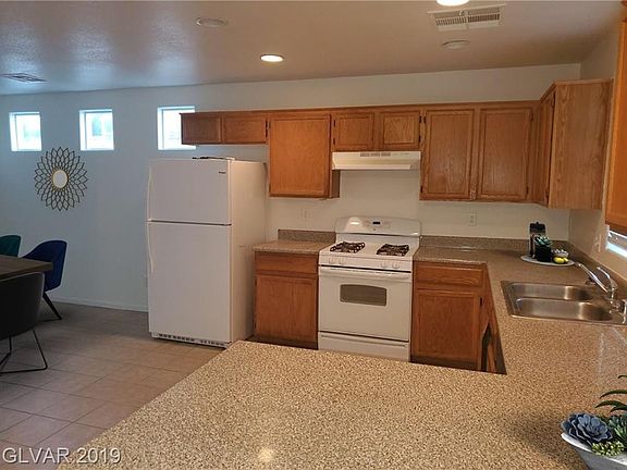 4th image of 5254 Paradise Skies Ave