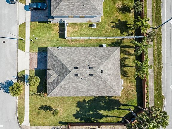 4th image of 300 Ironwood Dr