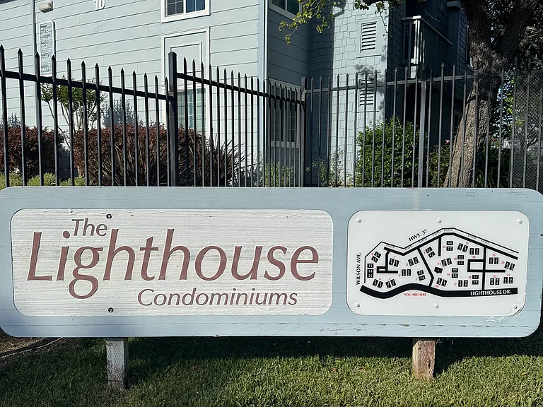 511 Lighthouse Dr — Photo 29