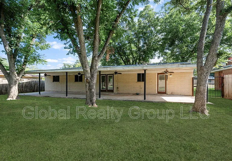 138 Bobolink Dr — Photo 26