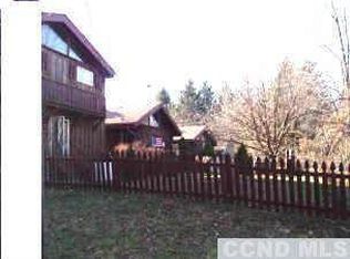 160 Loomis Rd, Chatham, NY 12037