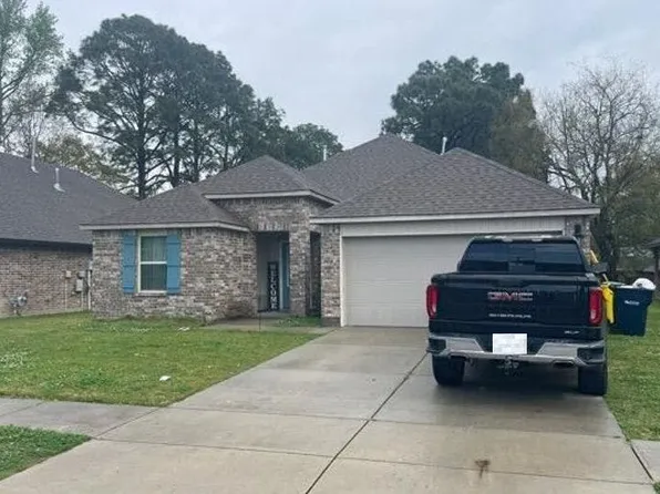 107 Saddle Crest Dr, Lafayette, LA 70507