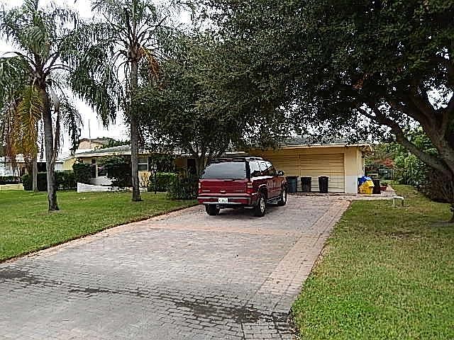 1st image of 1117 Lake Clarke Dr