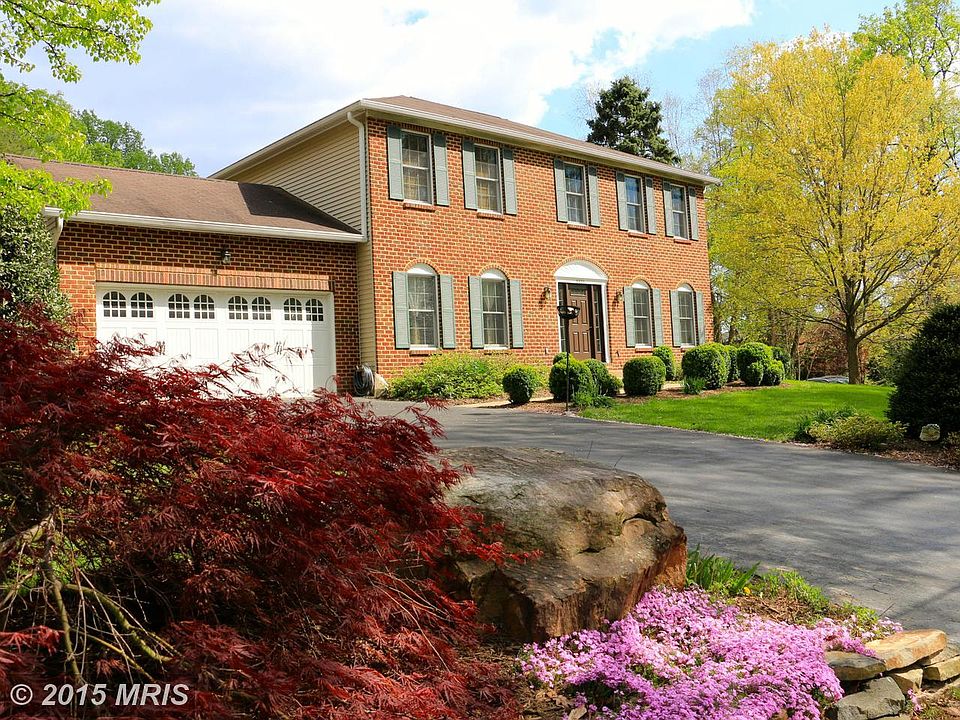 1st image of 6831 Melrose Dr