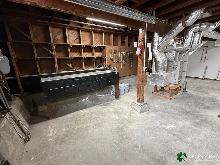 840 Templeton Ave — Photo 20