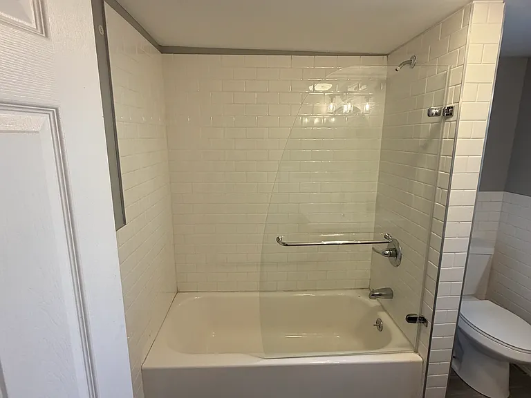 1638 Parrish St #B — Photo 10