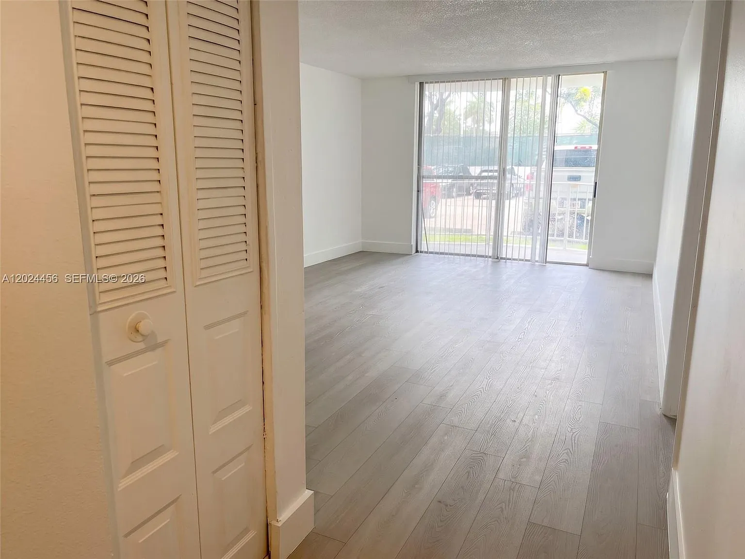 Montecarlo Condo — Photo 2