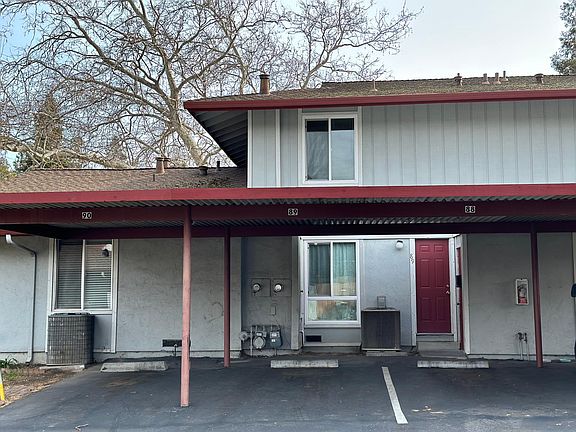 3rd image of 89 Villa Cir