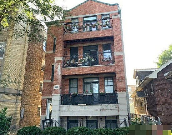 1st image of 6442 N Mozart St