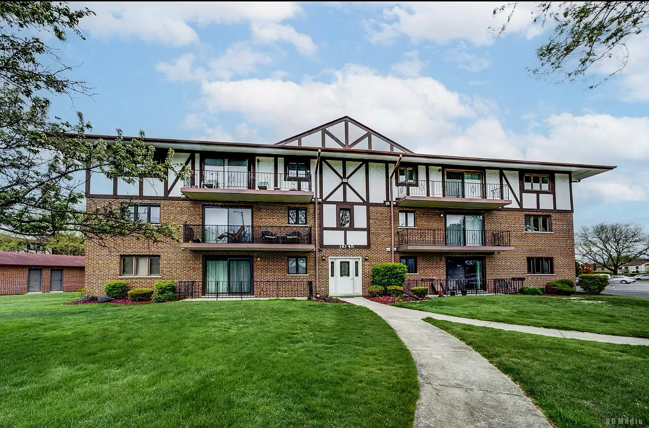 2 bed, 1500 sqft, $2,300 — Photo 1