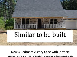 1 Christopher St, Fryeburg, ME 04037