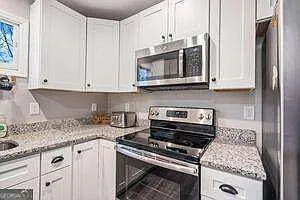 2501 Fairway Oaks — Photo 7