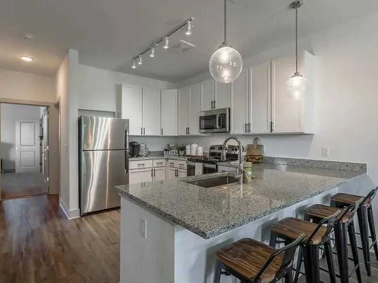 Parkview Apartments — Photo 10
