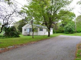 65 Rocky Hill Rd, Rehoboth, MA 02769