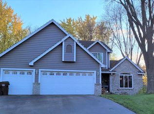 3529 Island View Cir NW, Prior Lake, MN 55372