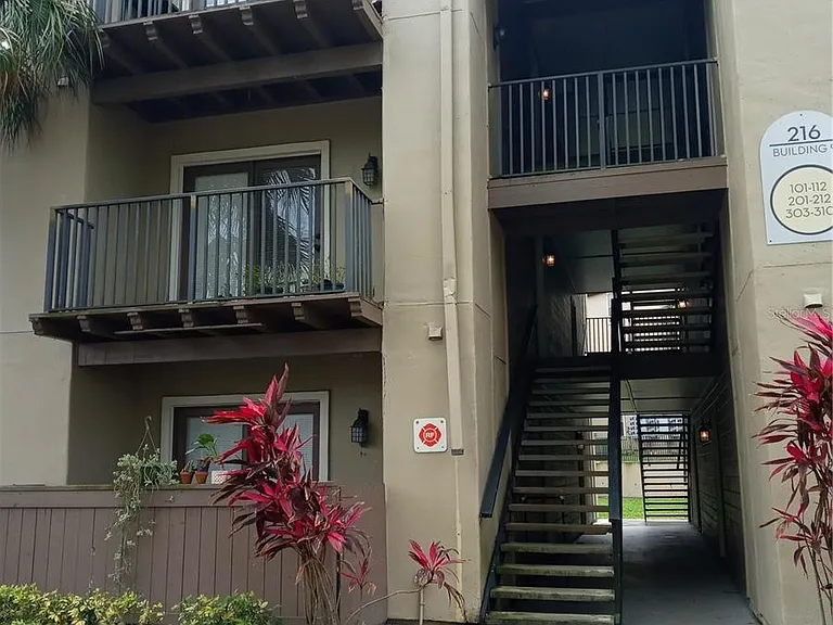 216 Afton Sq #208 — Photo 1