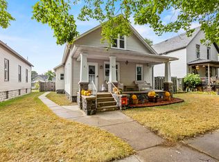 827 Terrace Ave, Marinette, WI 54143