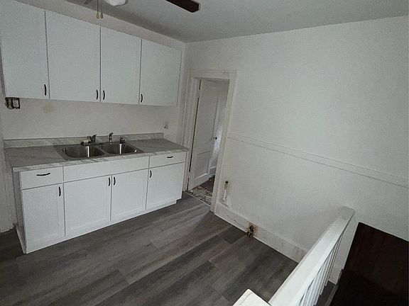 5th image of 11732 Griggs St