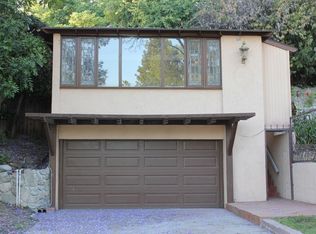 574 Woodbury Rd, Glendale, CA 91206
