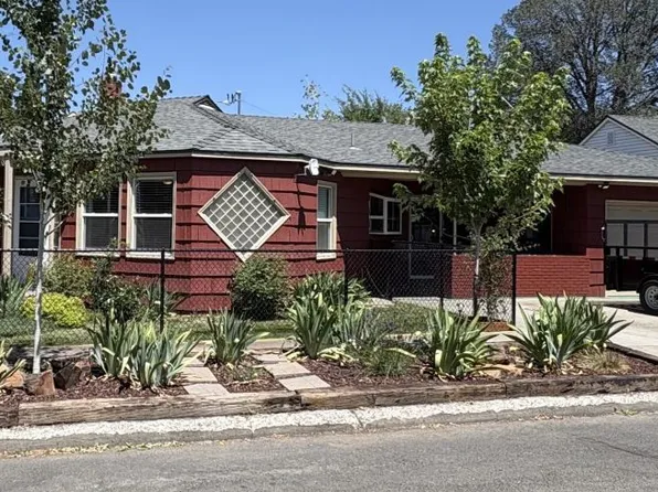 744 S 5th St, Lakeview, OR 97630