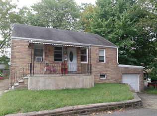 14 Foyer St, Edison, NJ 08817