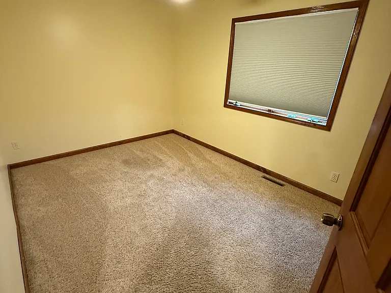 3864 Greenbriar Dr — Photo 23