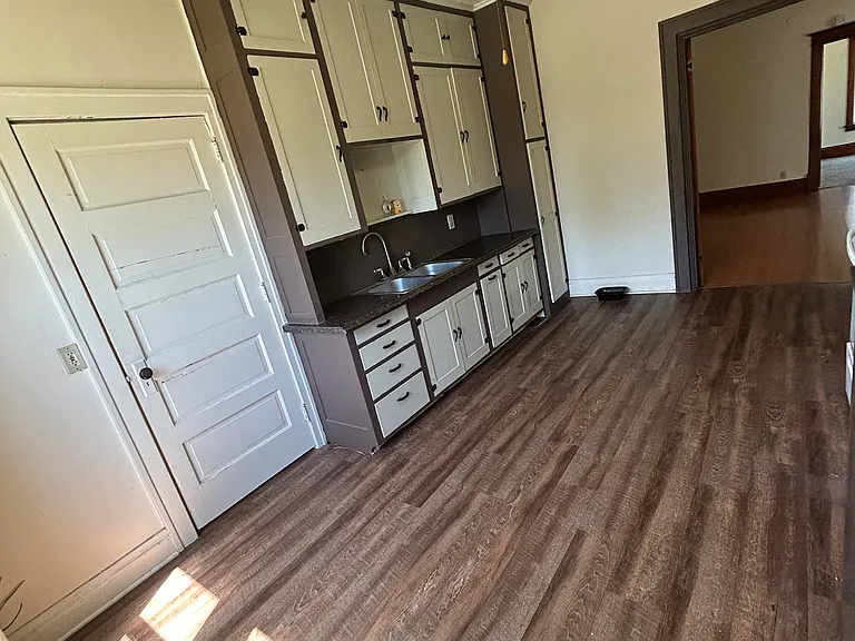 624 Beech St #1 — Photo 3