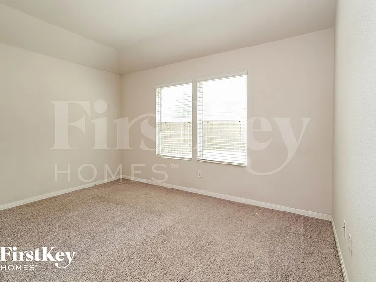 17644 Cedar Crest Dr — Photo 10